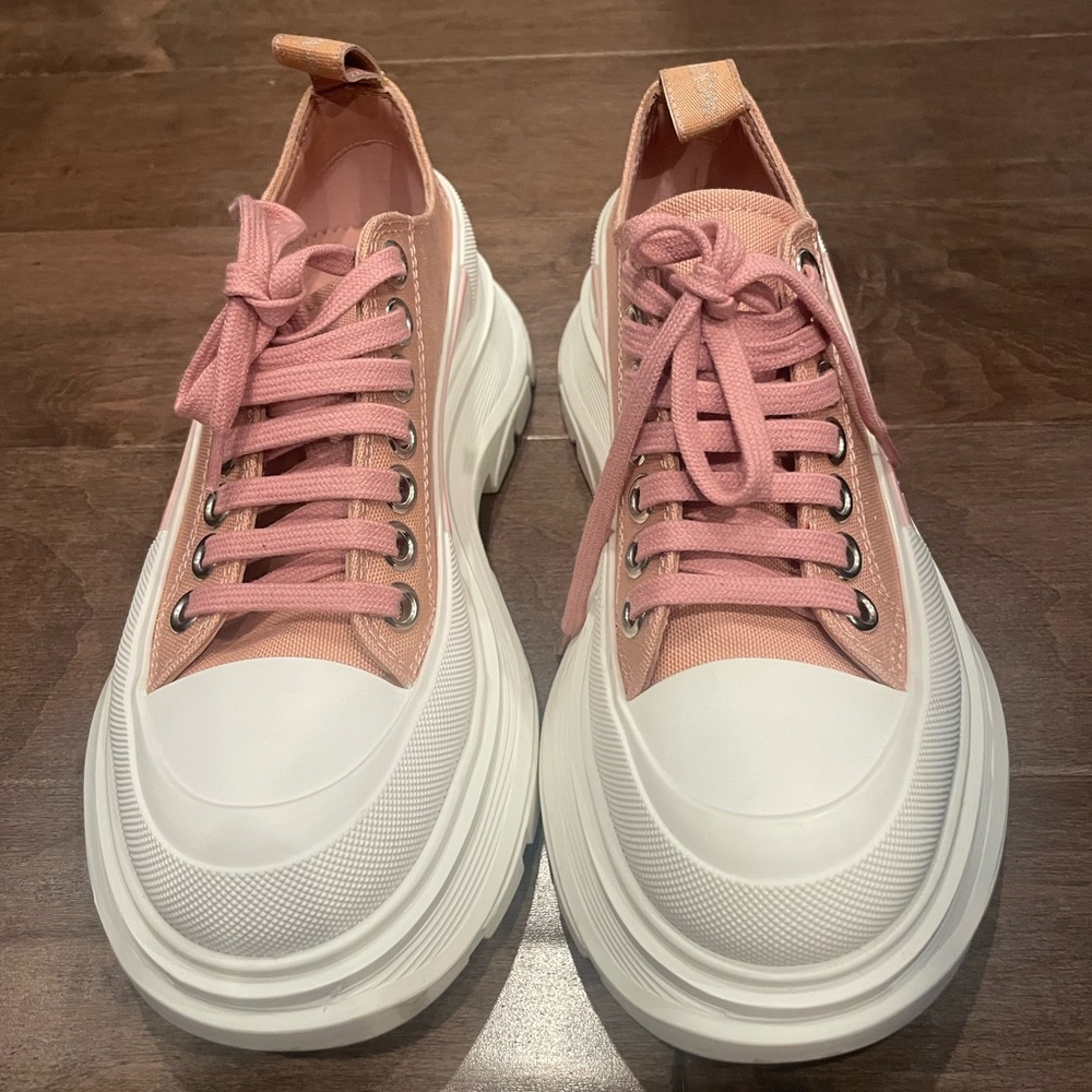 Alexander McQueen Tread Slick lace-up sneakers